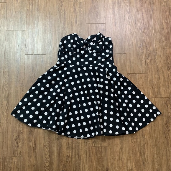 Modcloth Dresses & Skirts - Modcloth | 1x | Midi Polka Dot Dress